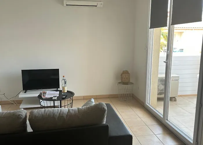 아파트 Moderne En Avec Piscine *