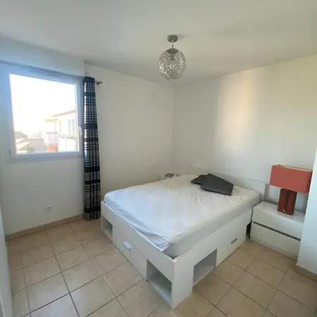 Moderne En Avec Piscine Apartment Meze